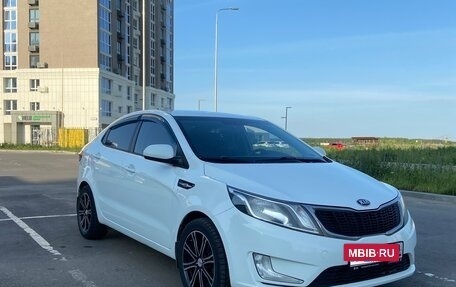 KIA Rio III рестайлинг, 2014 год, 915 000 рублей, 2 фотография