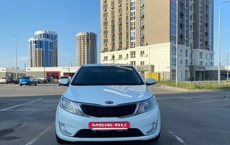 KIA Rio III рестайлинг, 2014 год, 915 000 рублей, 3 фотография