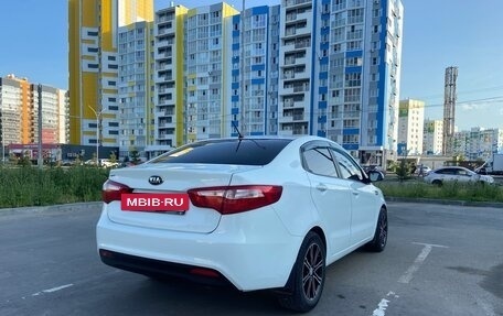 KIA Rio III рестайлинг, 2014 год, 915 000 рублей, 6 фотография