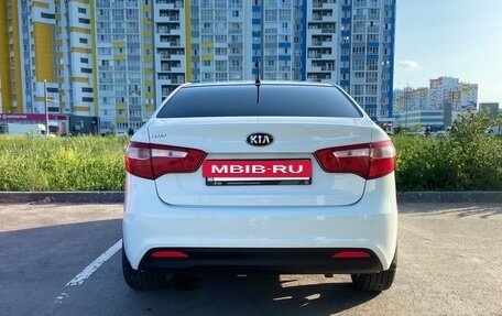 KIA Rio III рестайлинг, 2014 год, 915 000 рублей, 9 фотография