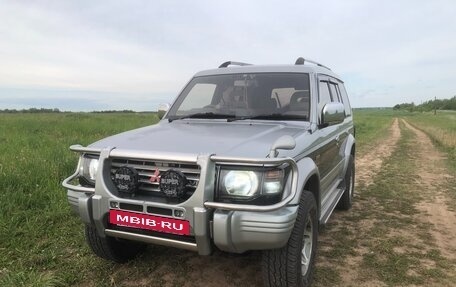 Mitsubishi Pajero III рестайлинг, 1994 год, 880 000 рублей, 2 фотография