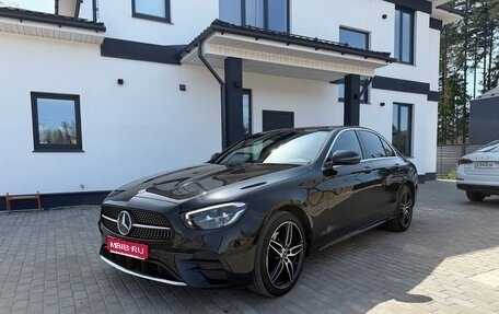 Mercedes-Benz E-Класс, 2021 год, 6 250 000 рублей, 1 фотография