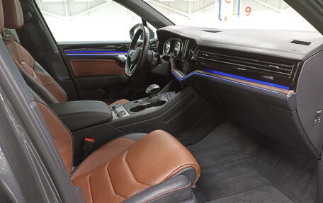 Volkswagen Touareg III, 2022 год, 7 800 000 рублей, 11 фотография