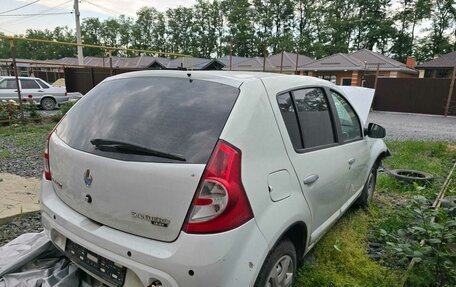 Renault Sandero I, 2013 год, 200 000 рублей, 4 фотография