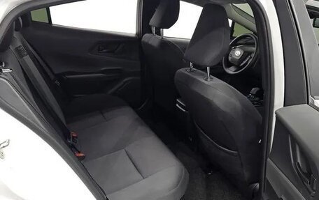 Toyota Prius IV XW50, 2023 год, 3 330 000 рублей, 9 фотография
