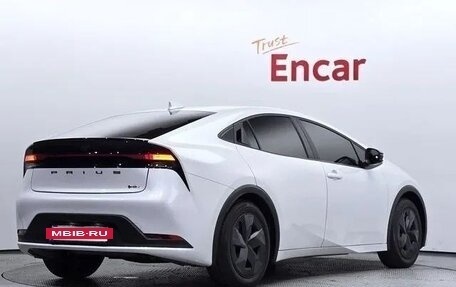 Toyota Prius IV XW50, 2023 год, 3 330 000 рублей, 20 фотография