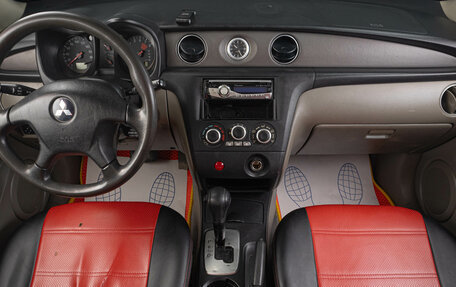Mitsubishi Outlander III рестайлинг 3, 2002 год, 579 000 рублей, 6 фотография