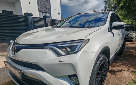 Toyota RAV4, 2017 год, 3 000 000 рублей, 7 фотография