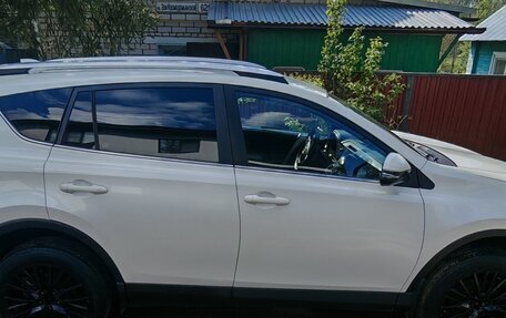 Toyota RAV4, 2017 год, 3 000 000 рублей, 5 фотография