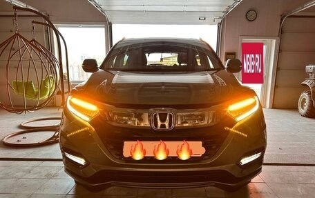 Honda Vezel, 2018 год, 1 850 000 рублей, 9 фотография
