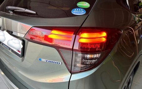 Honda Vezel, 2018 год, 1 850 000 рублей, 12 фотография