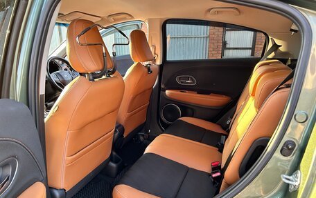 Honda Vezel, 2018 год, 1 850 000 рублей, 24 фотография