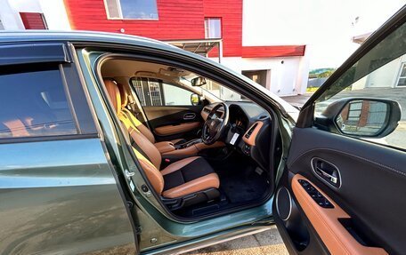 Honda Vezel, 2018 год, 1 850 000 рублей, 21 фотография