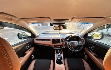Honda Vezel, 2018 год, 1 850 000 рублей, 22 фотография
