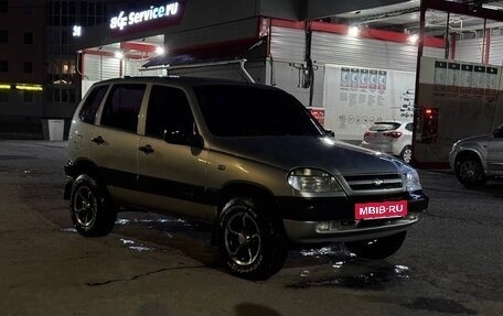 Chevrolet Niva I рестайлинг, 2004 год, 400 000 рублей, 9 фотография