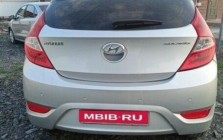 Hyundai Solaris II рестайлинг, 2013 год, 1 000 000 рублей, 3 фотография