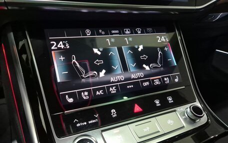Audi A8, 2021 год, 9 600 000 рублей, 14 фотография