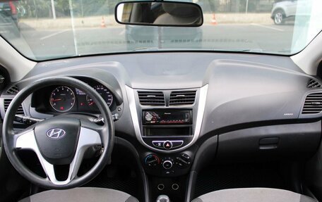 Hyundai Solaris II рестайлинг, 2011 год, 645 000 рублей, 11 фотография