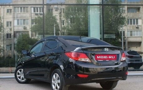 Hyundai Solaris II рестайлинг, 2011 год, 645 000 рублей, 7 фотография