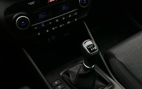 Hyundai Tucson III, 2019 год, 2 090 000 рублей, 16 фотография
