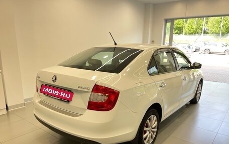 Skoda Rapid I, 2015 год, 940 000 рублей, 4 фотография
