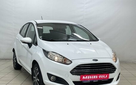 Ford Fiesta, 2016 год, 999 000 рублей, 2 фотография