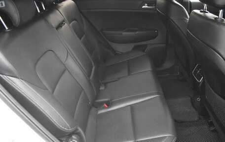 KIA Sportage IV рестайлинг, 2018 год, 2 165 000 рублей, 11 фотография