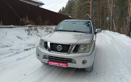 Nissan Pathfinder, 2011 год, 975 000 рублей, 1 фотография