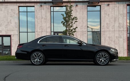 Mercedes-Benz E-Класс, 2021 год, 2 897 000 рублей, 2 фотография