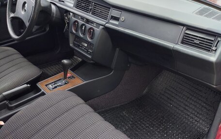 Mercedes-Benz 190 (W201), 1991 год, 1 470 000 рублей, 13 фотография