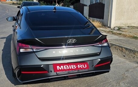 Hyundai Elantra, 2023 год, 2 120 000 рублей, 6 фотография