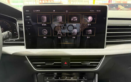 Volkswagen Tiguan II, 2022 год, 2 540 000 рублей, 12 фотография
