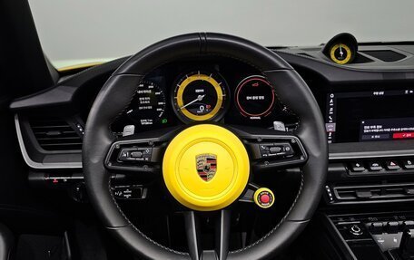 Porsche 911, 2021 год, 11 870 000 рублей, 13 фотография