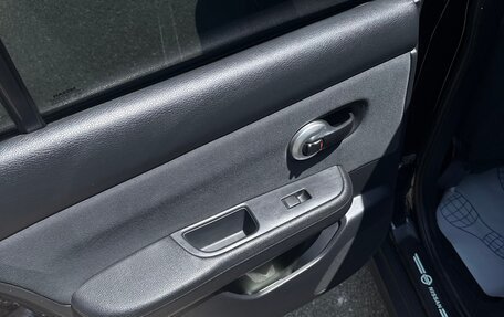 Nissan Tiida, 2010 год, 900 000 рублей, 19 фотография
