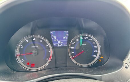 Hyundai Solaris II рестайлинг, 2013 год, 675 000 рублей, 10 фотография