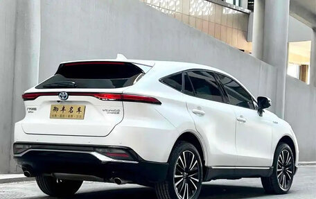 Toyota Venza, 2022 год, 3 600 000 рублей, 4 фотография