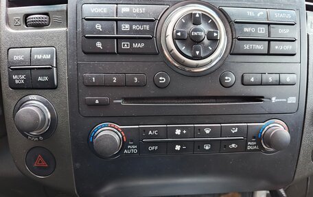 Nissan Pathfinder, 2011 год, 975 000 рублей, 8 фотография