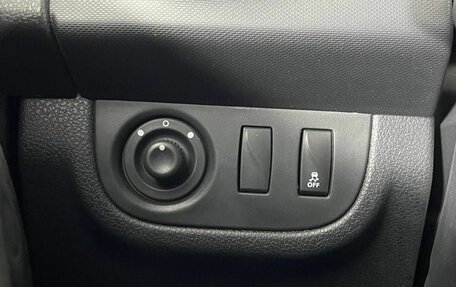 Renault Sandero II рестайлинг, 2018 год, 1 100 000 рублей, 19 фотография