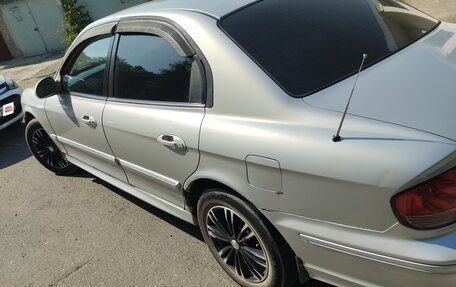 Hyundai Sonata IV рестайлинг, 2003 год, 650 000 рублей, 2 фотография