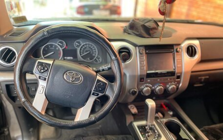 Toyota Tundra II, 2014 год, 4 850 000 рублей, 7 фотография