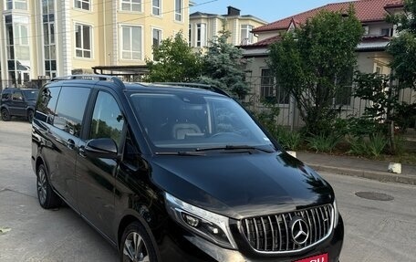 Mercedes-Benz V-Класс, 2016 год, 3 500 000 рублей, 1 фотография