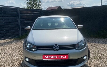 Volkswagen Polo VI (EU Market), 2013 год, 990 000 рублей, 1 фотография
