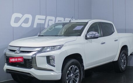 Mitsubishi L200 IV рестайлинг, 2019 год, 2 340 000 рублей, 1 фотография