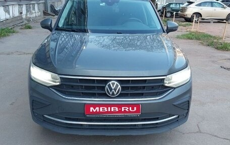 Volkswagen Tiguan II, 2021 год, 3 498 000 рублей, 1 фотография