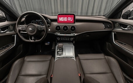 KIA Stinger I, 2019 год, 3 390 000 рублей, 10 фотография
