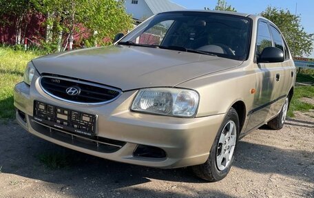 Hyundai Accent II, 2005 год, 400 000 рублей, 3 фотография