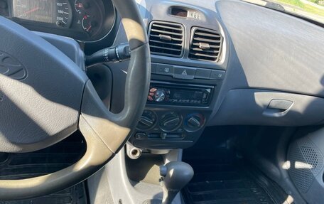 Hyundai Accent II, 2005 год, 400 000 рублей, 8 фотография