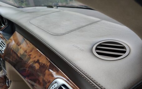 Mercedes-Benz CLS, 2011 год, 2 400 000 рублей, 16 фотография