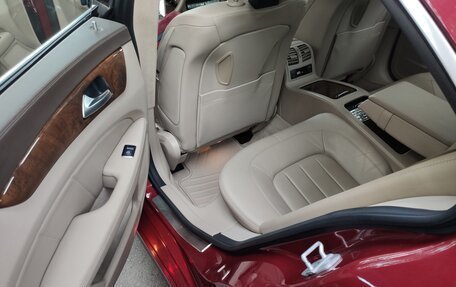 Mercedes-Benz CLS, 2011 год, 2 400 000 рублей, 23 фотография
