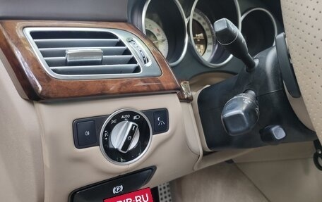 Mercedes-Benz CLS, 2011 год, 2 400 000 рублей, 28 фотография